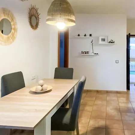 Holiday home 4 Bedroom Nice In Chiclana De La Fronter Chiclana de la Frontera