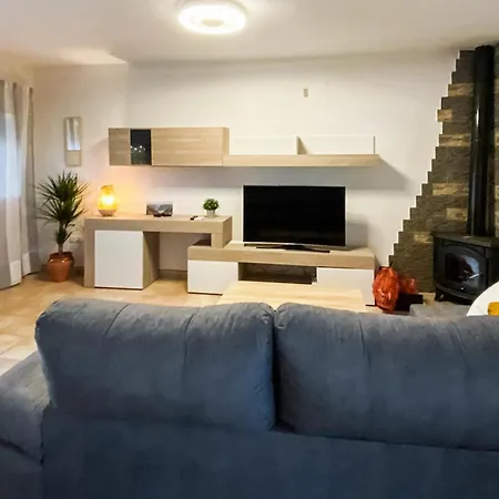 Holiday home 4 Bedroom Nice In Chiclana De La Fronter